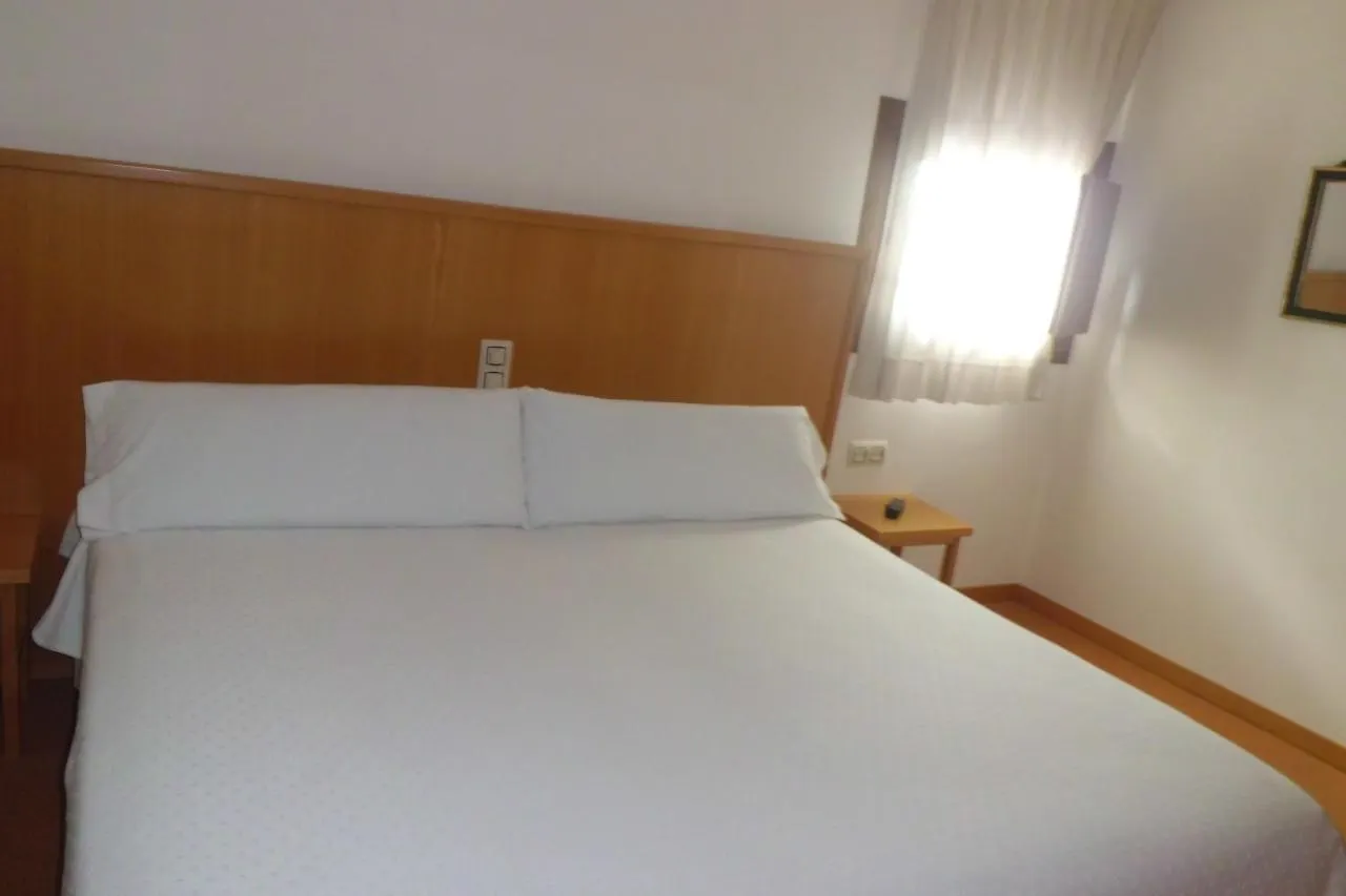 Hotel Hostal Palouet De Segarra Masoteras Spain
